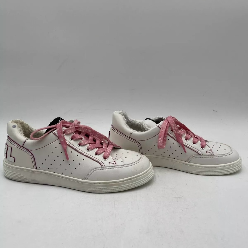 Chanel sneakers size 39.5